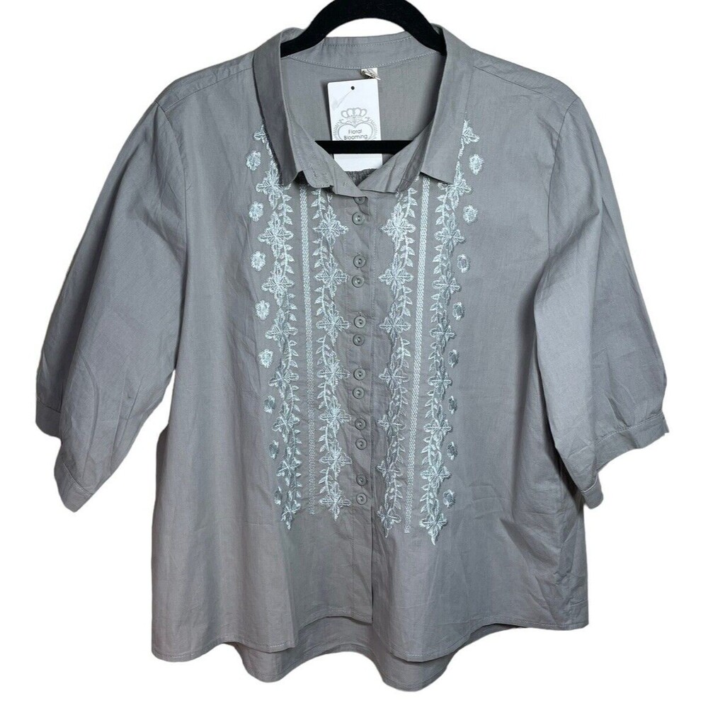 Floral Blooming Women's NWT Gray Floral Embroidered Puff Sleeve XXL Button Up